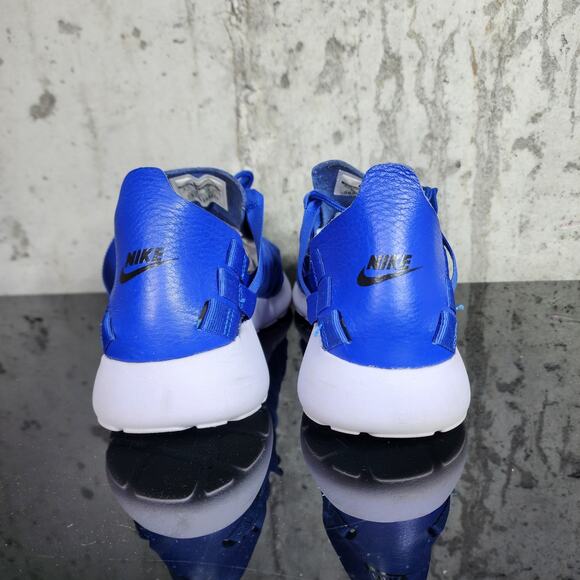 Nike Roshe Run Woven 555257-400 Women’s Sneakers Blue Size 8.5 Pre-Owned - Picture 2 of 6